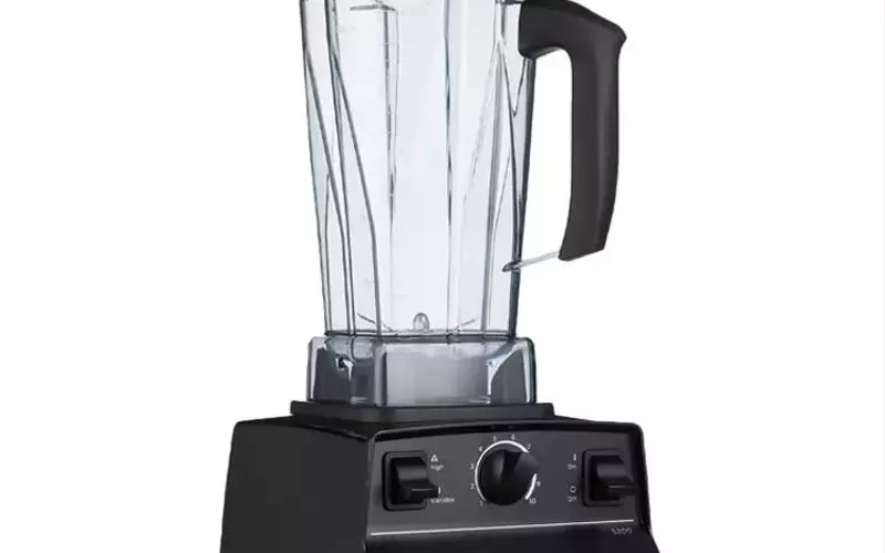 Crafting the Perfect Frozen Cocktail: Essential Tools for a Refreshing Summer
