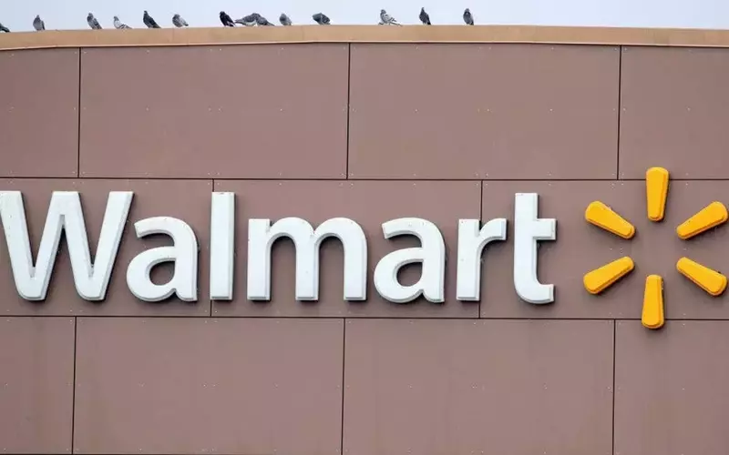 Walmart Slashes Price of 'Super Bright' LED Garage Lights by Half