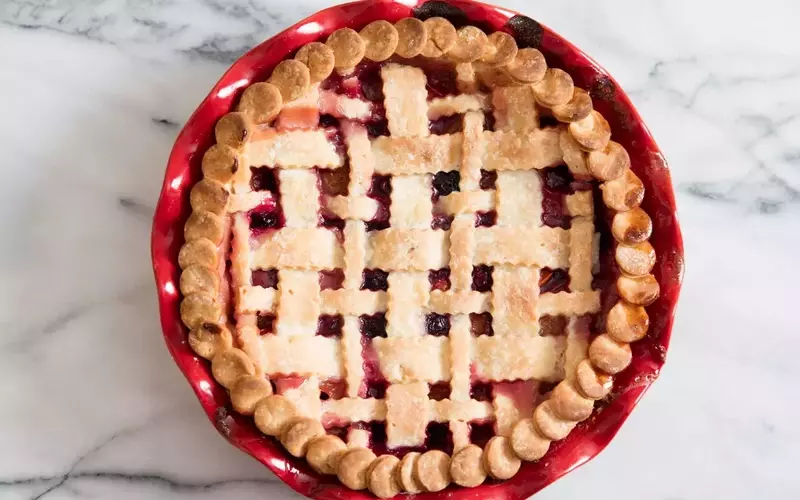 Mastering the Art of Pie Crust Designs: Techniques for Beautiful and Delicious Pies