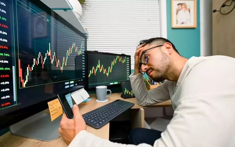 Strategy Inc. Stock Experiences Significant June Decline