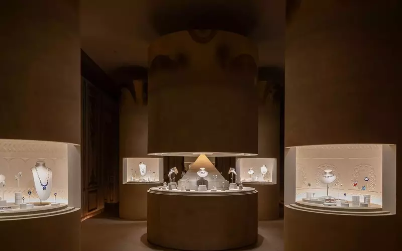 The Dazzling Future of High Jewelry: Trends and Triumphs