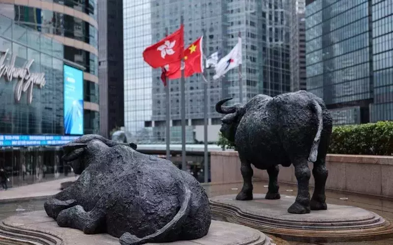 Global Equities Advance as Oil Prices Decline Amid Supply Boost and Anticipation of AI Sector Earnings
