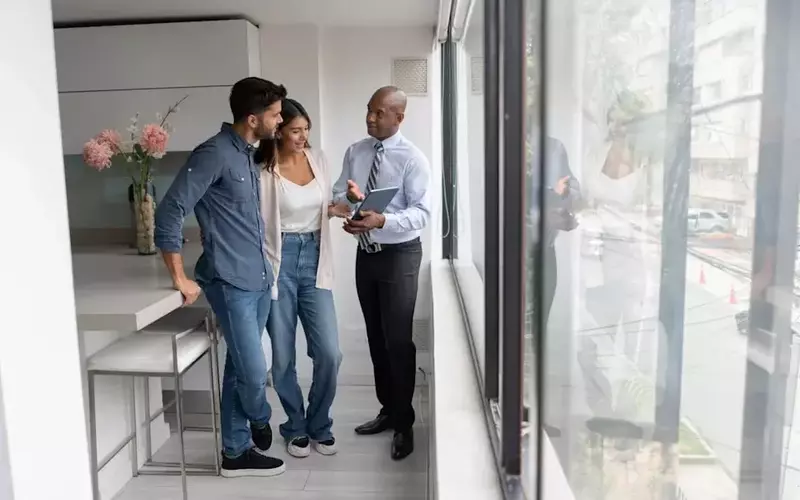 Opendoor Stock Dips 21% Amidst Housing Market Challenges and Strategic Shift