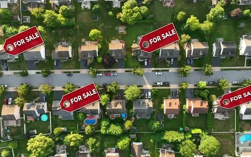Housing Market Sees Significant Dip in Asking Prices, Shifting Dynamics for Buyers and Sellers