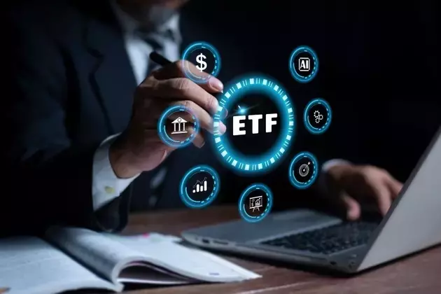 Grayscale Ethereum Trust: A Deep Dive into Staking Yields and Fee Discrepancies