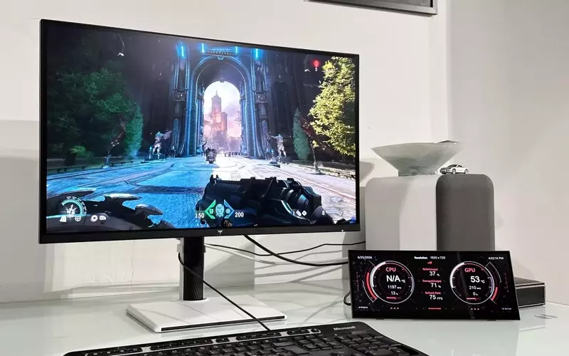 Review of Asus ROG Strix XG129C USB-C Monitor: A Niche Accessory with Surprising Utility