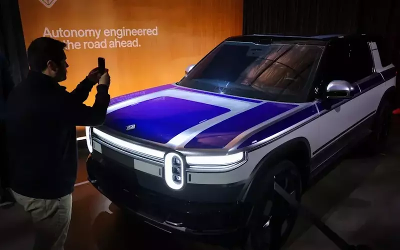 Rivian Shares Dip After Major Stock Offering, Despite Strong Q2 Revenue Projections