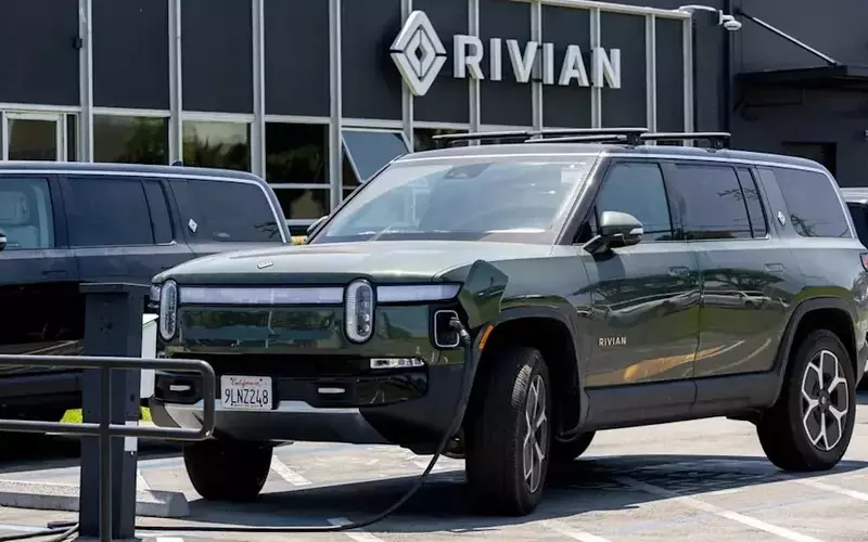 Rivian's Strategic Share Offering Amidst Market Volatility