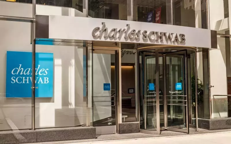Understanding Charles Schwab's Financial Services Ecosystem