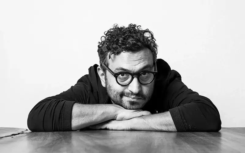Alonso Ruizpalacios Advocates for 'Trojan Horse' Cinema and Reflects on Filmmaking Challenges