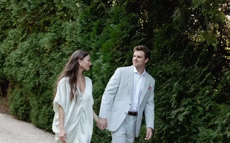 A Hamptons Wedding Infused with Old-World Charm and Playful Pink Hues