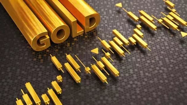 Gold ETF Flows: Mid-Year Review Reveals Divergent Trends Amidst Market Volatility