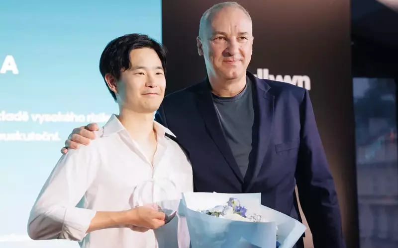 Swiss-Korean Director Hae-Sup Sin Receives Prestigious Allwyn Residency Fellowship