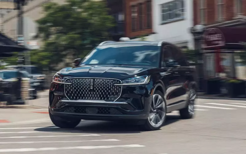 2026 Lincoln Aviator Reserve: A Journey into Serene Luxury