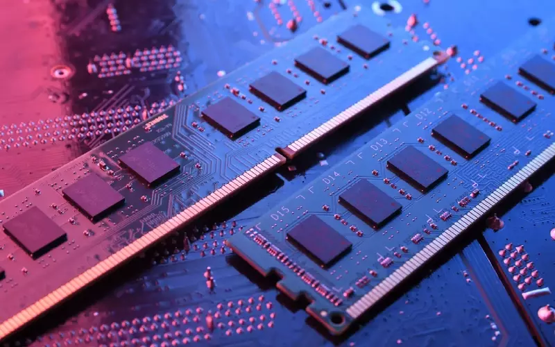 Global PC Shipments Decline, Revenue Stabilizes Amidst Memory Crisis