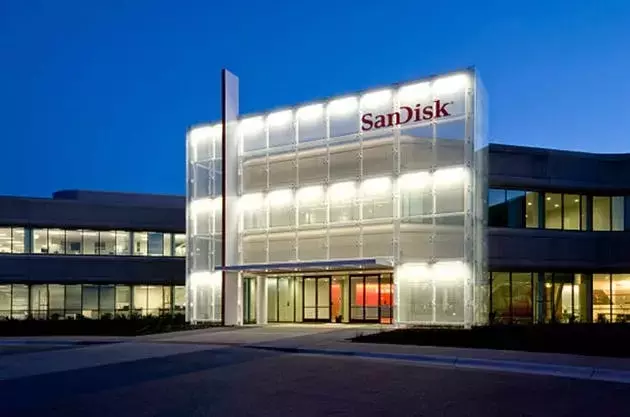 Navigating the Volatile World of NAND Memory: A Strategic Investment Perspective