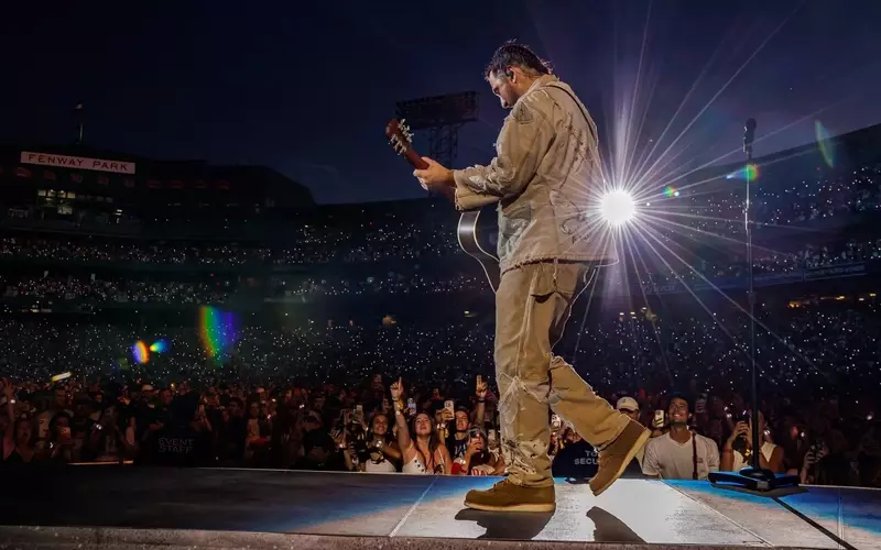 Noah Kahan's Phenomenal Fenway Park Residency: A Hometown Triumph