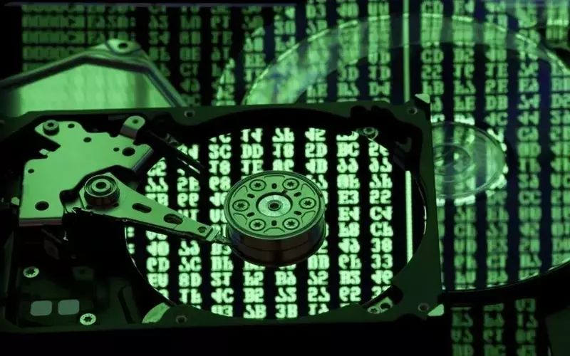 Western Digital Poised for Growth Amidst Surging AI Storage Demand and Constrained HDD Supply