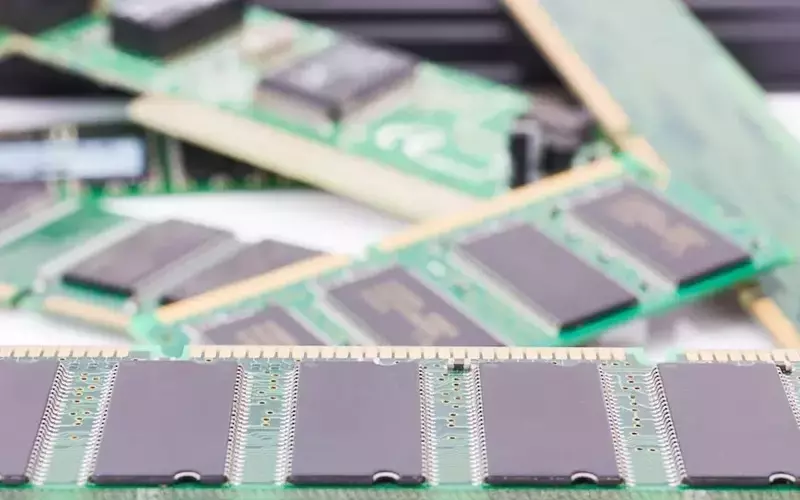 Memory Stock Downturn: SK Hynix's Weak Forecast Triggers Market Shake-Up
