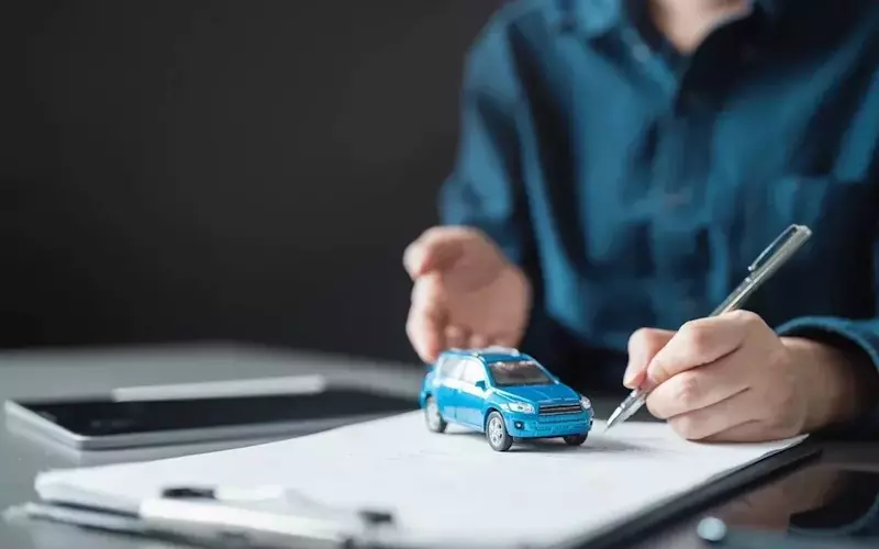 High Insurance Costs Hinder UK Electric Vehicle Adoption