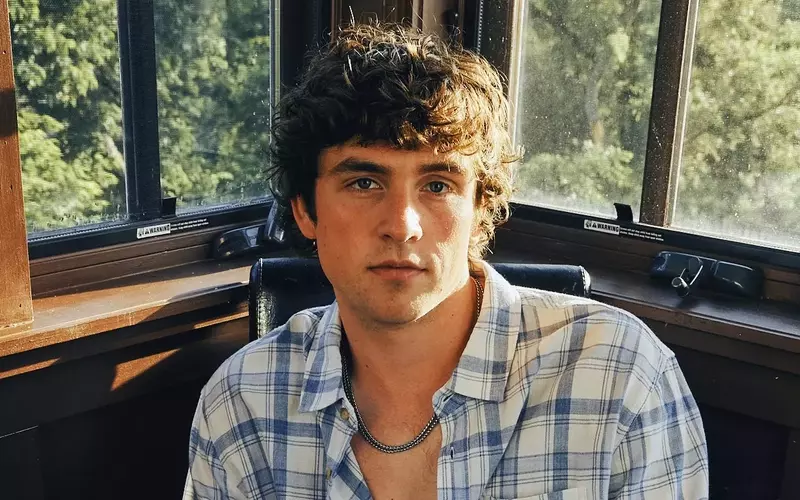 Rising Country Music Star Vincent Mason on New Single & Morgan Wallen's Influence