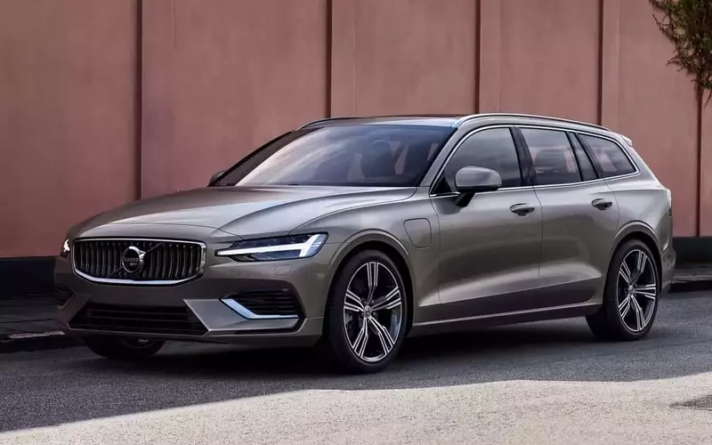 Volvo Considers Reintroducing Sedans and Wagons