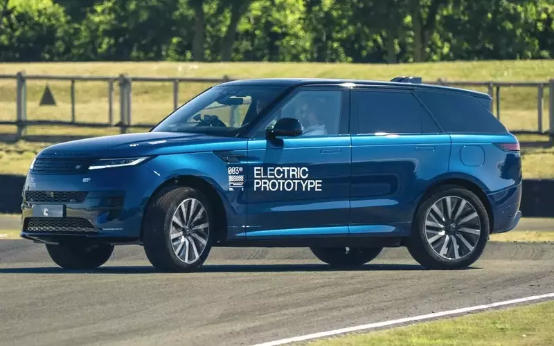 2028 Land Rover Range Rover Sport Electric Preview