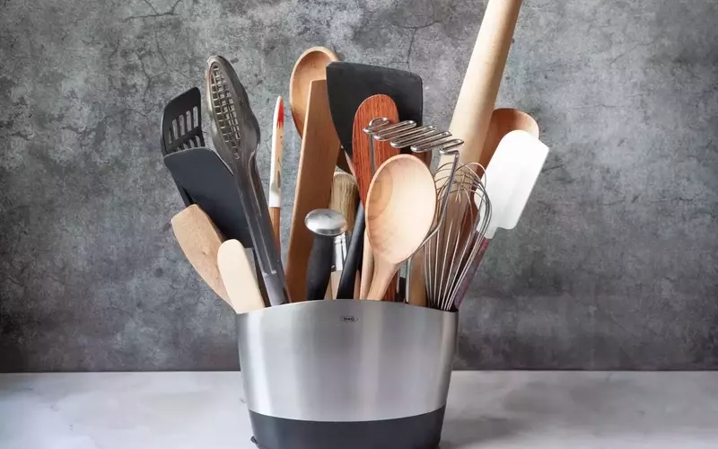 The Ultimate Guide to Kitchen Utensil Crocks: Organization and Style for Your Culinary Space