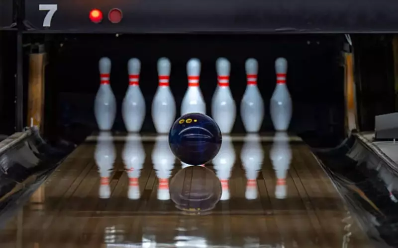 Lucky Strike Entertainment: A Deep Dive into Market Challenges and Financial Outlook