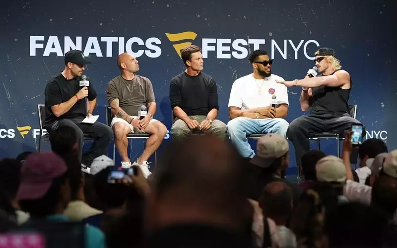Brady and Paul's 'Slap': Real or Staged?