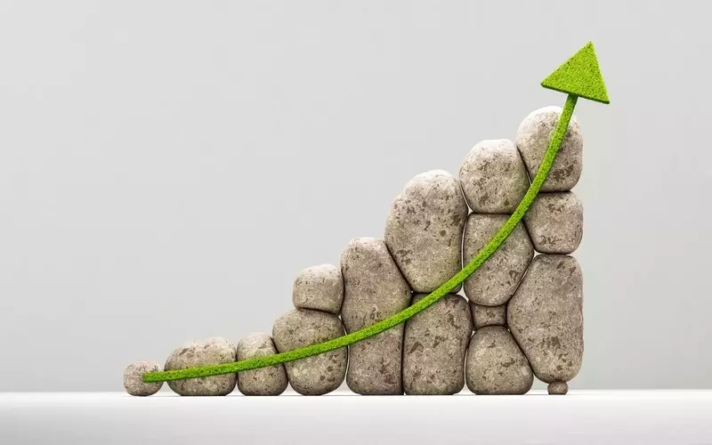 Top Dividend Stocks for July: Opportunities Amidst Economic Shifts