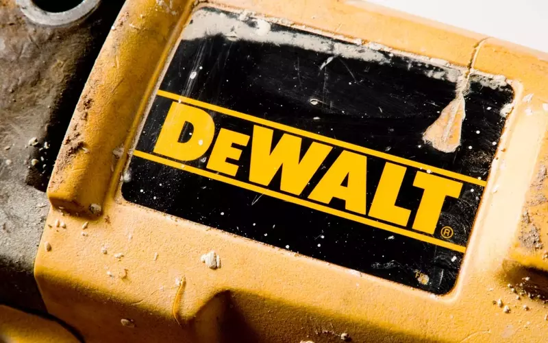 Dewalt Cordless Angle Grinder Offers Significant Savings at Walmart