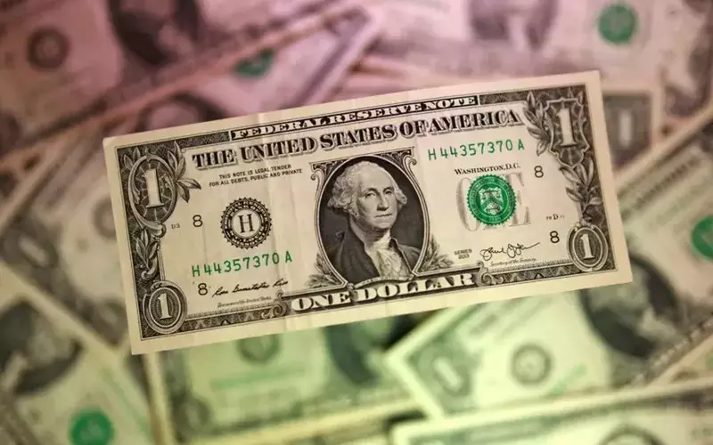 Global Currencies React to Geopolitical Tensions and Political Shifts