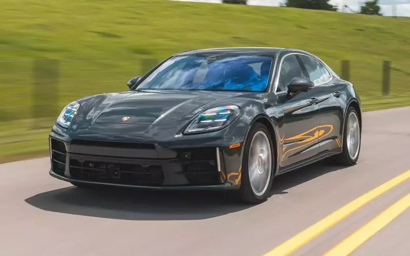 2027 Porsche Panamera: The Grand Tourer Redefined