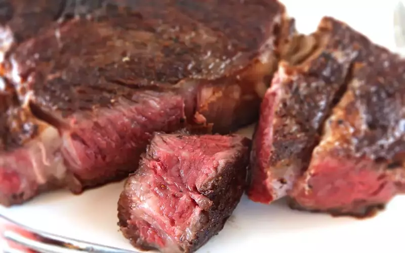 Mastering the Reverse Sear: A Definitive Guide to Perfectly Cooked Steak