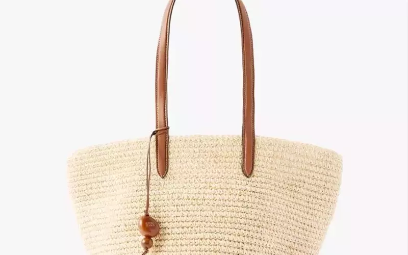 The Editors' Picks: Essential Handbags for Daily Life